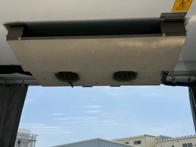 いすゞ エルフ 2RG-NPR88AN(2WD)の写真17