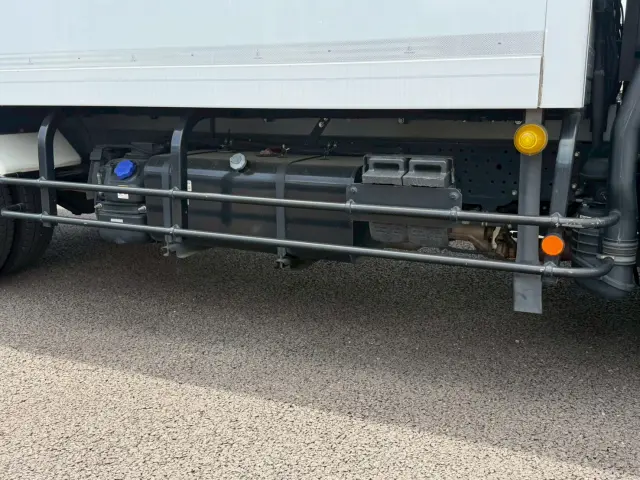いすゞ エルフ 2RG-NPR88AN(2WD)の写真31
