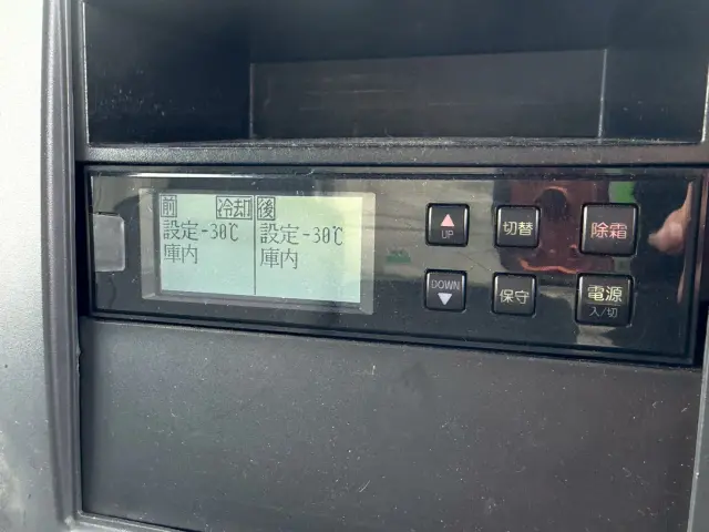 いすゞ エルフ 2RG-NPR88AN(2WD)の写真47