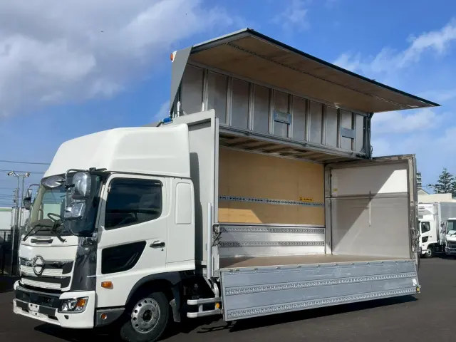 日野 レンジャー 2KG-FD2ABG(2WD)の写真1