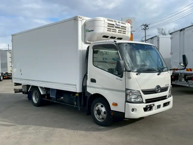 日野 デュトロ TPG-XZU712Mの写真3