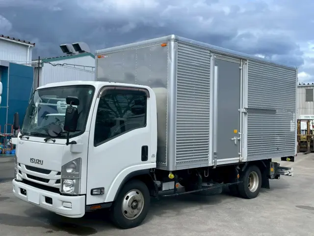 いすゞ エルフ 2RG-NPR88AN(2WD)の写真1