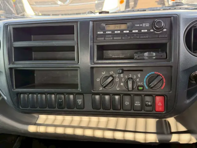 日野 デュトロ TKG-XZU700X(2WD)の写真45