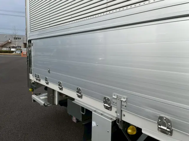 いすゞ ギガ 2PG-CYJ77C(8x4)の写真26