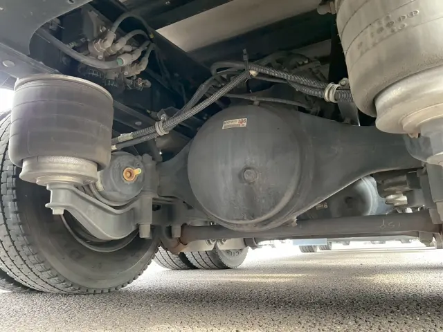 いすゞ ギガ 2PG-CYJ77C(8x4)の写真38