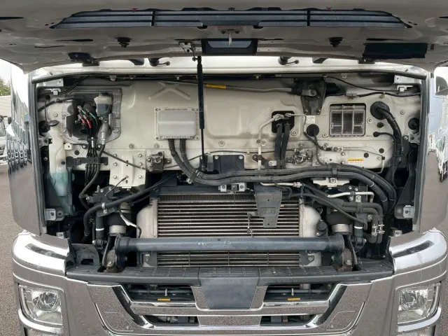 いすゞ ギガ 2PG-CYJ77C(8x4)の写真43