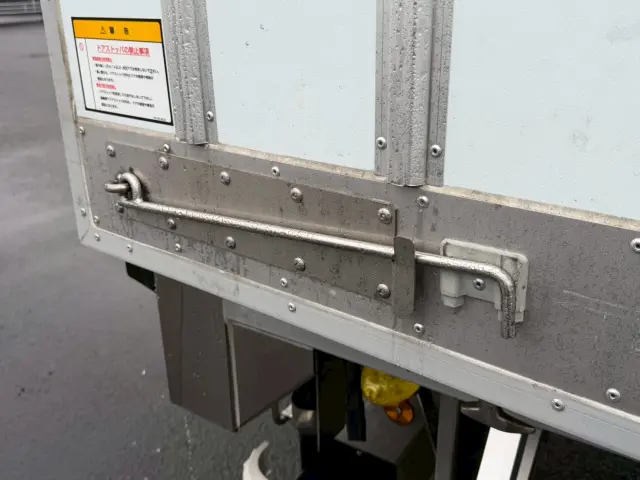 いすゞ ギガ 2PG-CYJ77D(8x4)の写真14