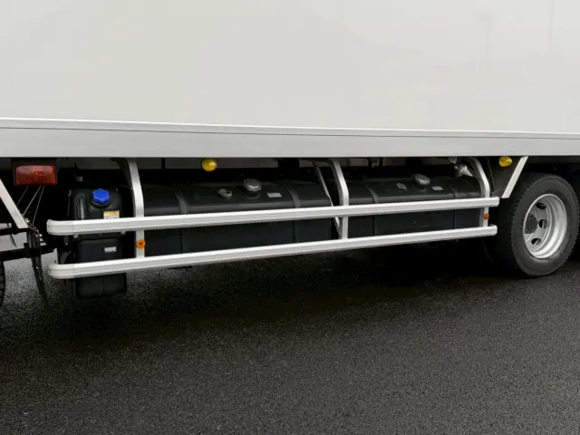 いすゞ ギガ 2PG-CYJ77D(8x4)の写真20