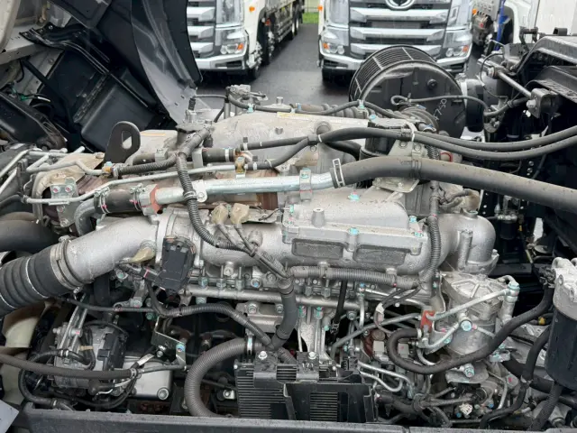 いすゞ ギガ 2PG-CYJ77D(8x4)の写真23