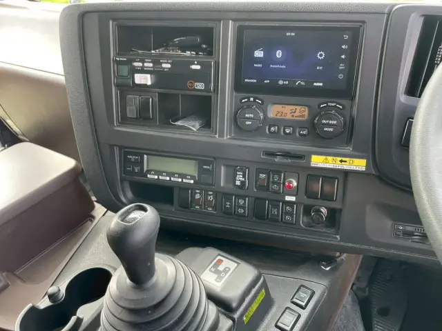 いすゞ ギガ 2PG-CYJ77D(8x4)の写真30