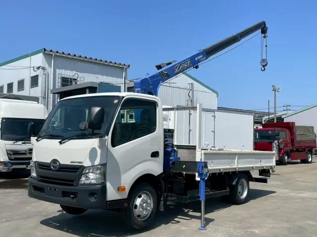 日野 デュトロ TPG-XZU712M(2WD)の写真1