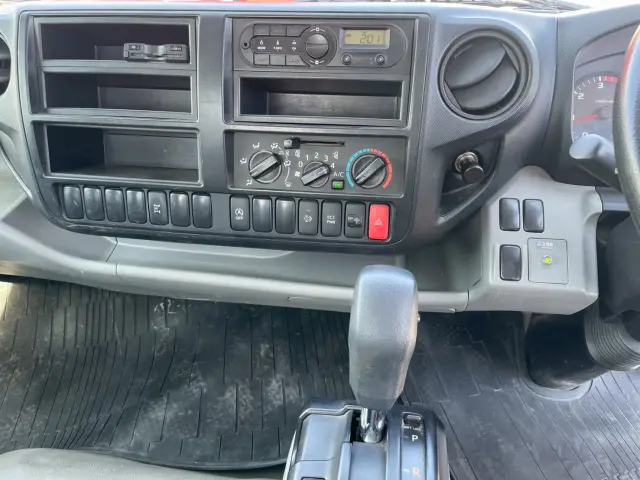 日野 デュトロ TPG-XZU712M(2WD)の写真42