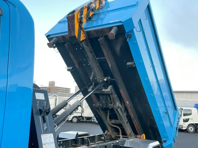 日野 レンジャー 2KG-FC2ABA(2WD)の写真17