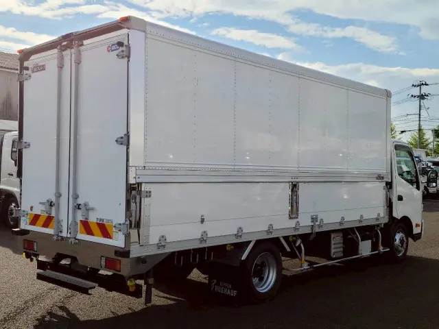 日野 デュトロ 2RG-XZU722M(2WD)の写真4