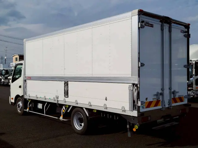 日野 デュトロ 2RG-XZU722M(2WD)の写真6