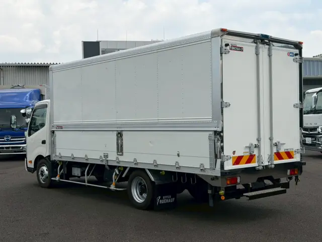 日野 デュトロ 2RG-XZU722M(2WD)の写真6