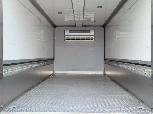 日野 デュトロ 2RG-XZU722M(2WD)の写真11