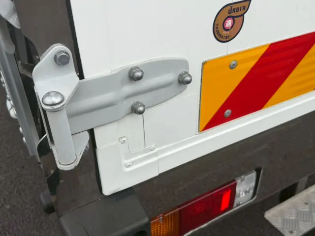 日野 デュトロ 2RG-XZU722M(2WD)の写真26