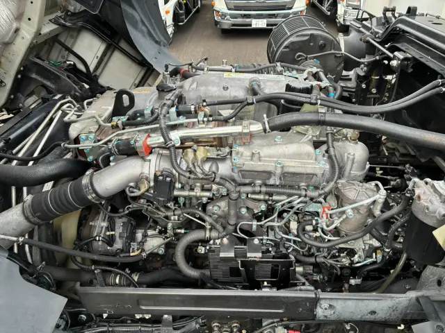 いすゞ ギガ 2PG-CYJ77C(8x4)の写真36