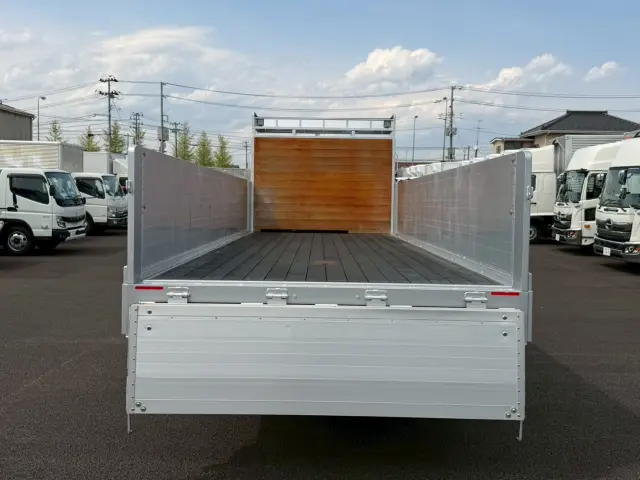 三菱 ファイター 2KG-FK62FZ(2WD)の写真9