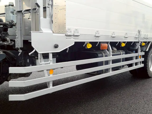 三菱 ファイター 2KG-FK62FZ(2WD)の写真23