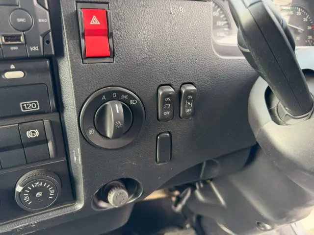 三菱 ファイター 2KG-FK62FZ(2WD)の写真46