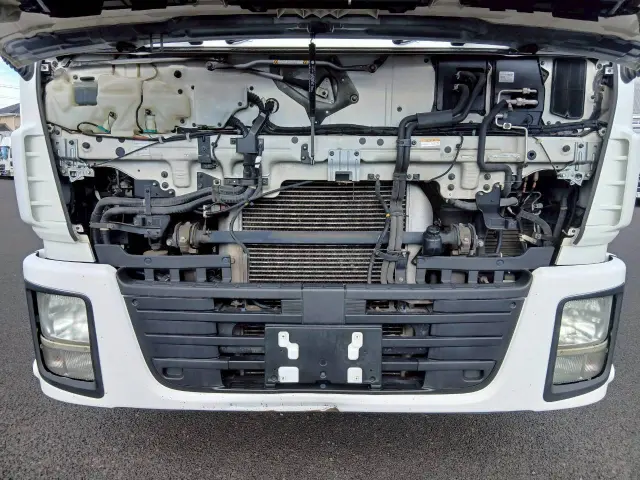 いすゞ ギガ QKG-CYJ77A(8x4)の写真18