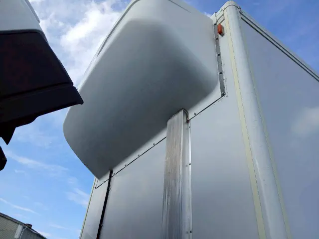 いすゞ ギガ QKG-CYJ77A(8x4)の写真21