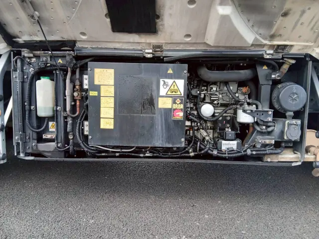 いすゞ ギガ QKG-CYJ77A(8x4)の写真24