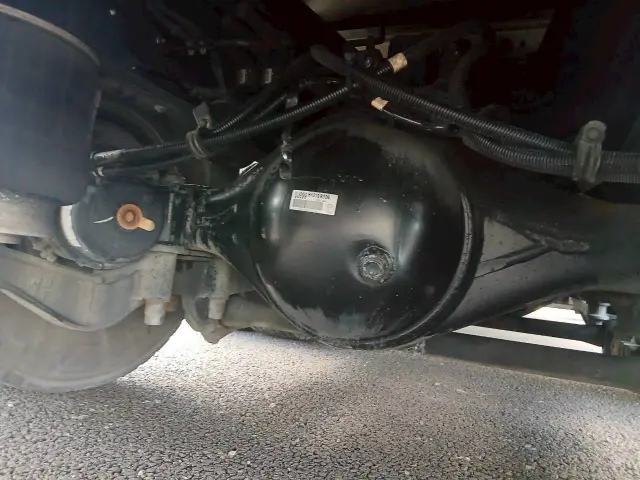 いすゞ ギガ QKG-CYJ77A(8x4)の写真30