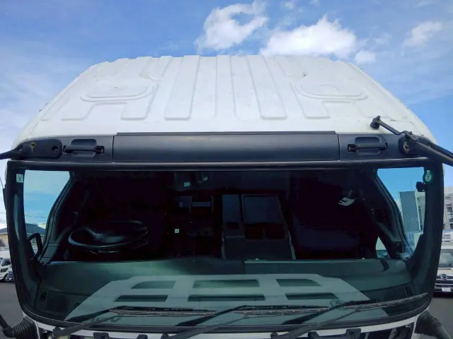 いすゞ ギガ QKG-CYJ77A(8x4)の写真41