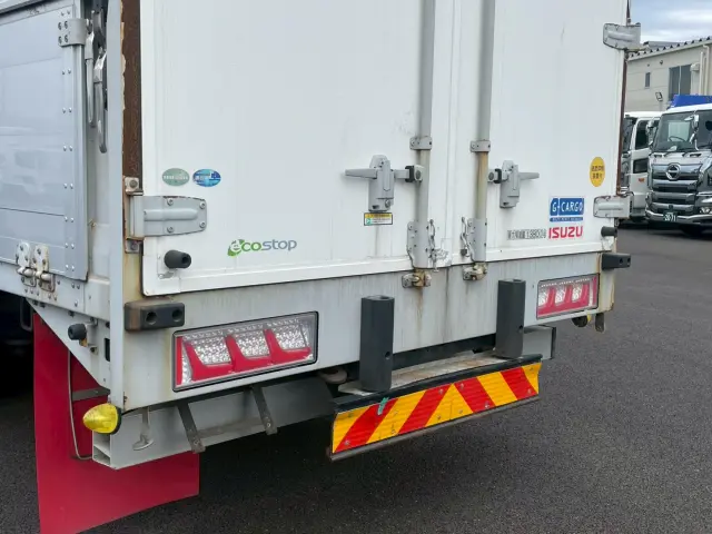 いすゞ ギガ 2PG-CYJ77C(8x4)の写真22