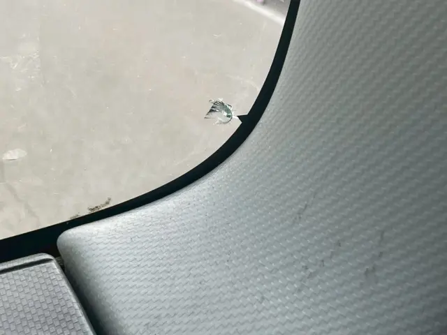 いすゞ ギガ 2PG-CYJ77C(8x4)の写真28