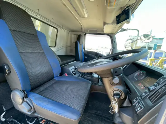 いすゞ ギガ 2PG-CYJ77C(8x4)の写真32