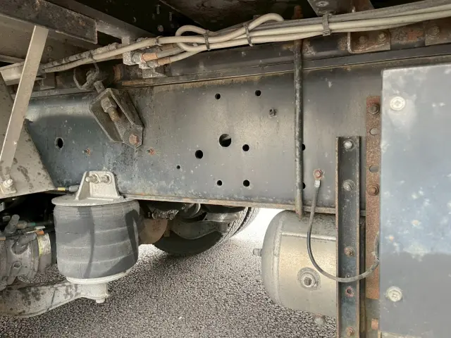 いすゞ ギガ 2PG-CYJ77C(8x4)の写真35