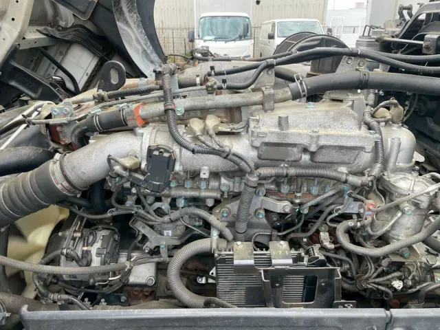 いすゞ ギガ 2PG-CYJ77C(8x4)の写真38