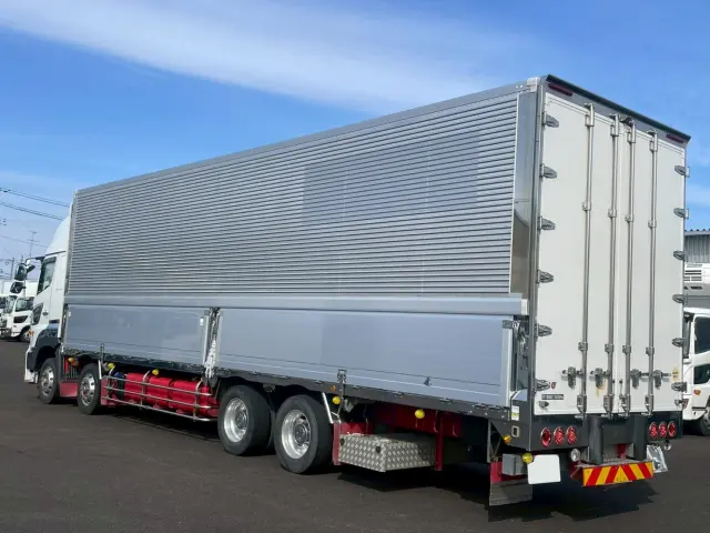 日野 プロフィア 2DG-FW1AHG(2WD)の写真6