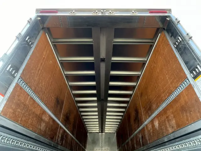 日野 プロフィア 2DG-FW1AHG(2WD)の写真11