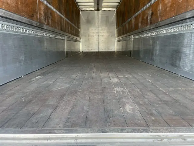 日野 プロフィア 2DG-FW1AHG(2WD)の写真12