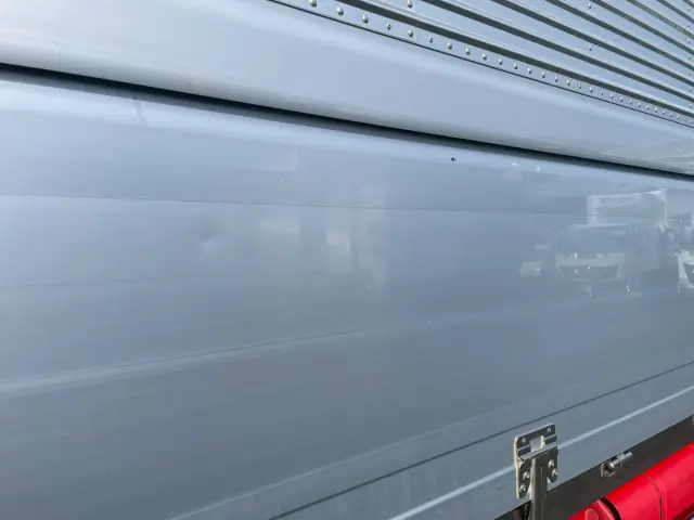 日野 プロフィア 2DG-FW1AHG(2WD)の写真20