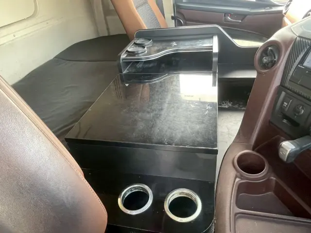 日野 プロフィア 2DG-FW1AHG(2WD)の写真42