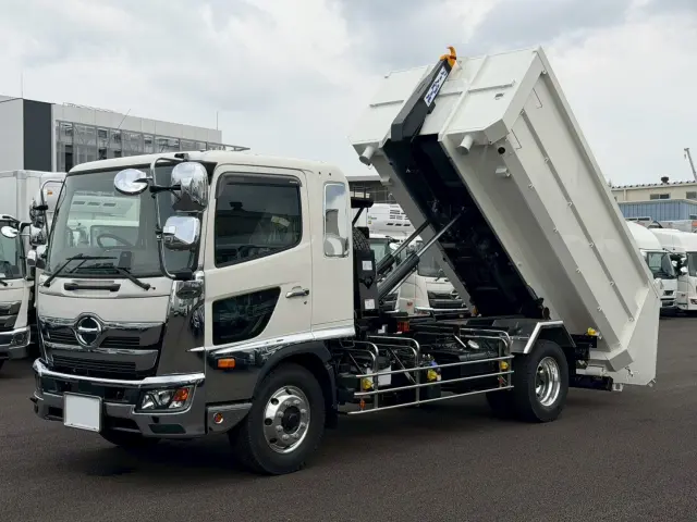 日野 レンジャー 2KG-FE2ACA(2WD)の写真1