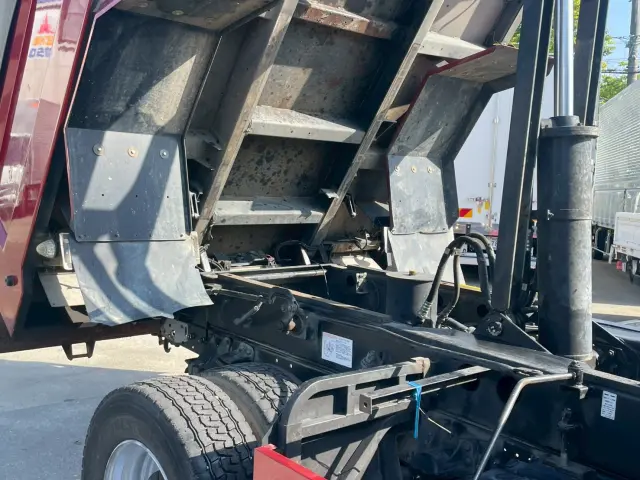 いすゞ フォワード LPG-FTR90S2(2WD)の写真17