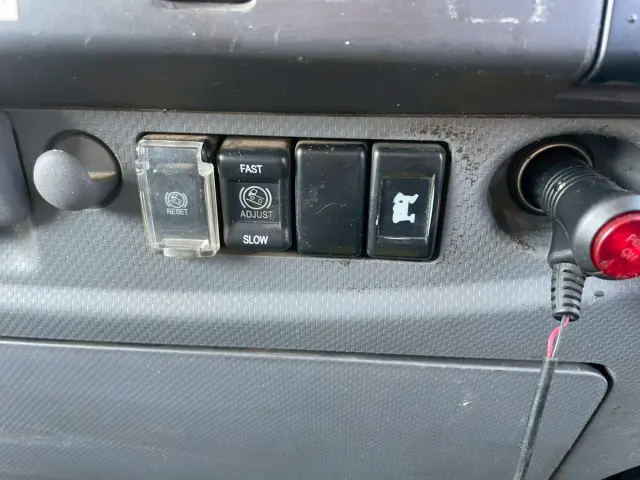 いすゞ フォワード LPG-FTR90S2(2WD)の写真36