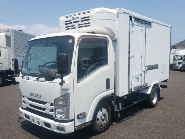 いすゞ エルフ 2RG-NMR88N(2WD)の写真1
