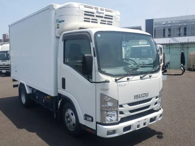 いすゞ エルフ 2RG-NMR88N(2WD)の写真3