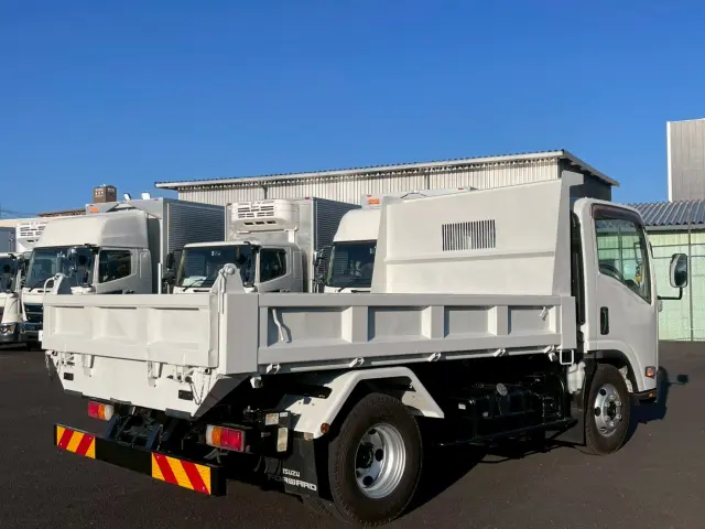 いすゞ エルフ SKG-NPR85YN(2WD)の写真4