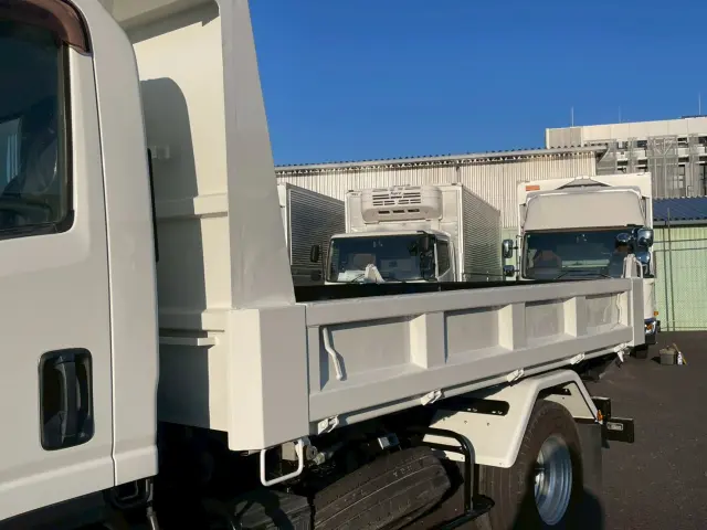 いすゞ エルフ SKG-NPR85YN(2WD)の写真10