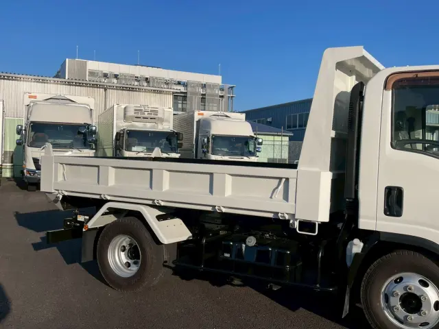 いすゞ エルフ SKG-NPR85YN(2WD)の写真11