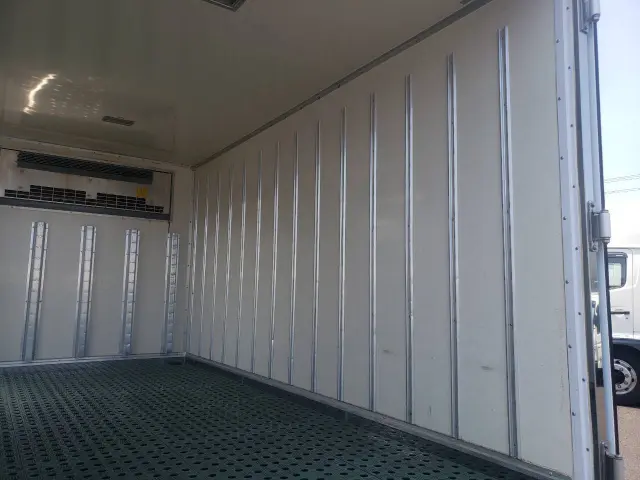 いすゞ エルフ 2RG-NMR88N(2WD)の写真11
